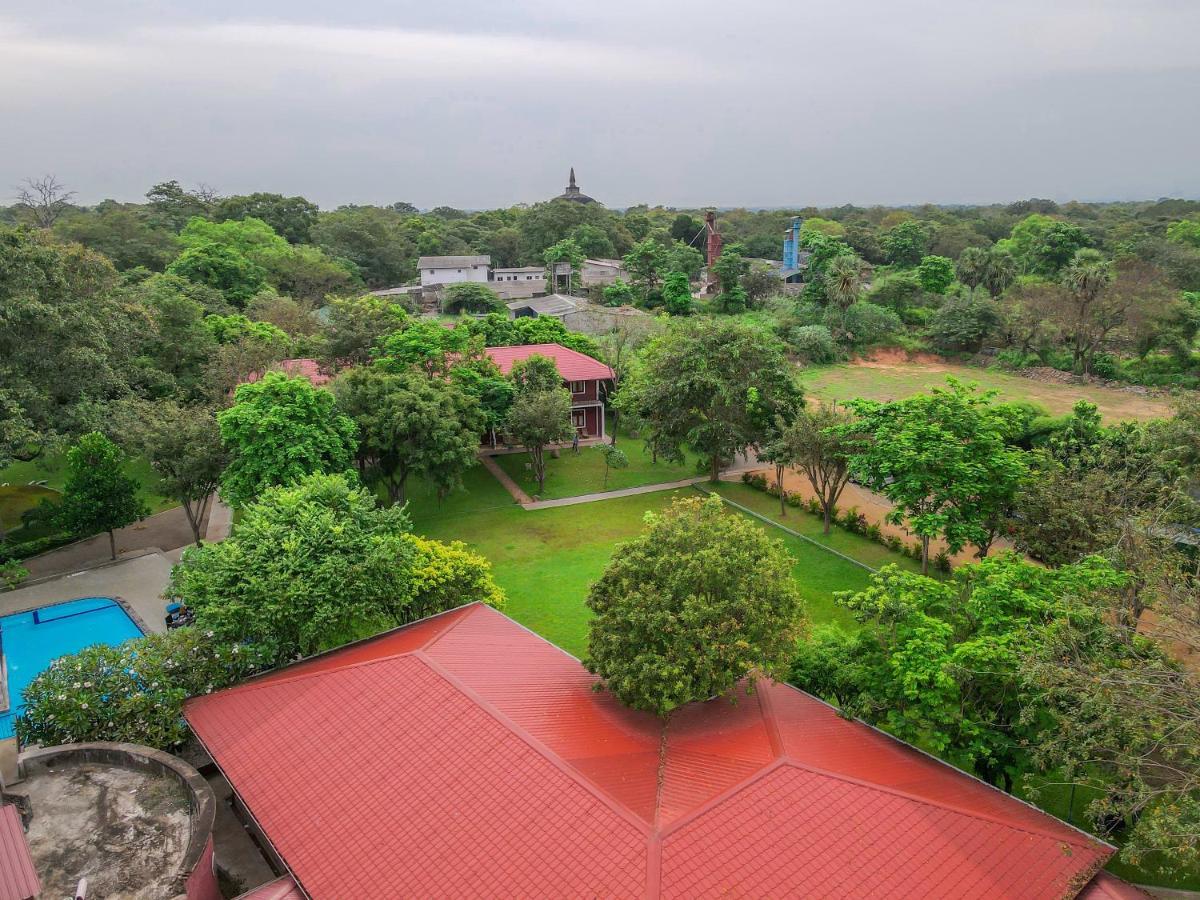 Mahanuge Hotel Polonnaruwa Exterior photo