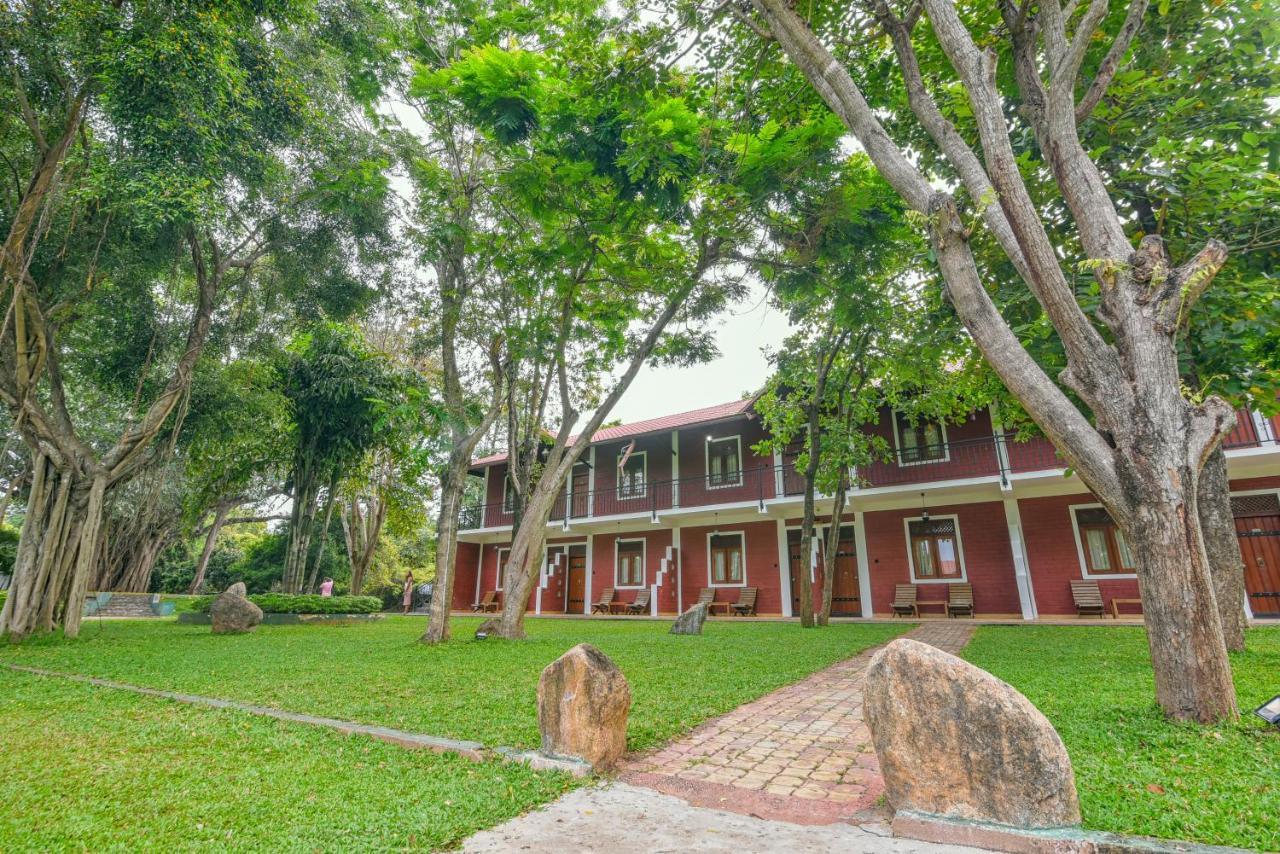Mahanuge Hotel Polonnaruwa Exterior photo