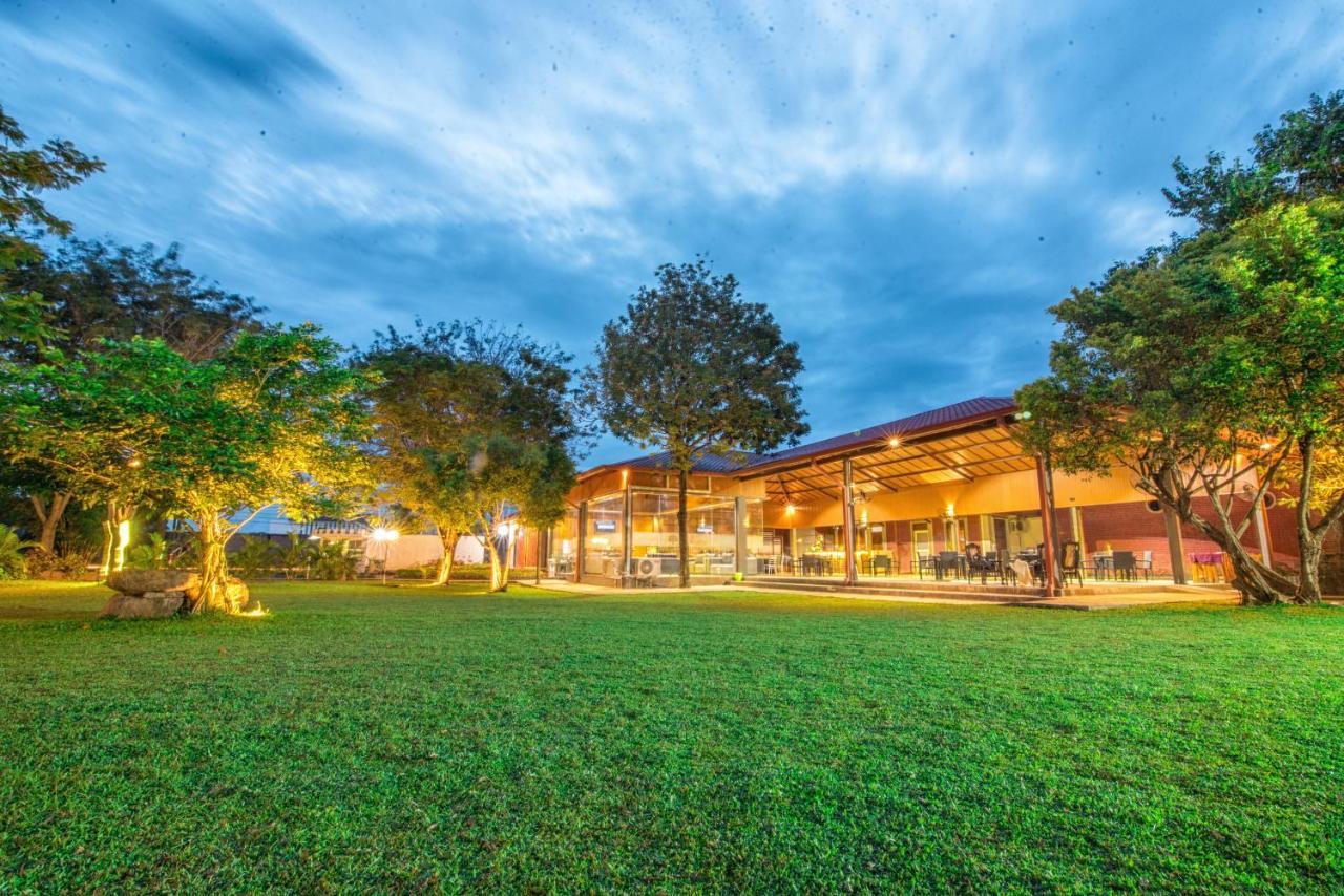 Mahanuge Hotel Polonnaruwa Exterior photo